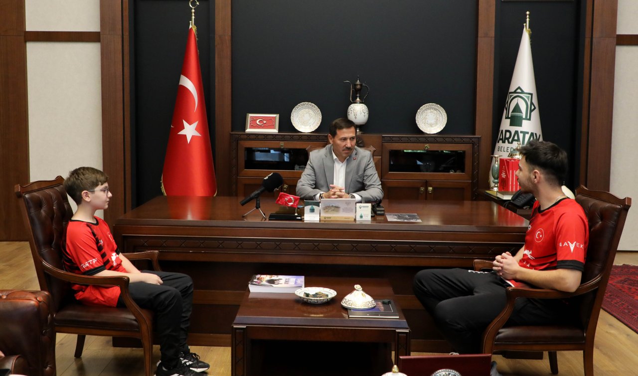  Hasan Kılca, Avrupa ikincisi Tahir Efe’yi ağırladı