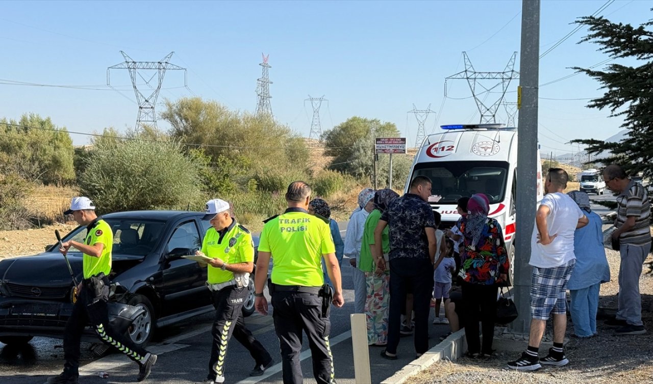 Konya’da iki otomobil çarpıştı: 4 kişi yaralandı