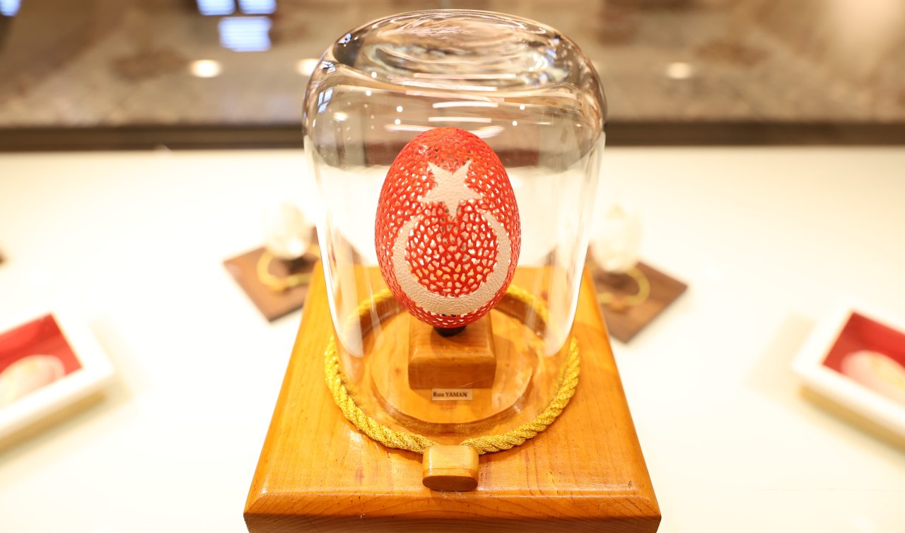 Konya Taş Bina Sergi Salonu’nda zarif sanat eserleri sergileniyor