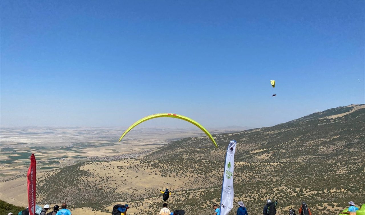  Türkiye Yamaç Paraşütü Mesafe Yarışması Konya’da başladı