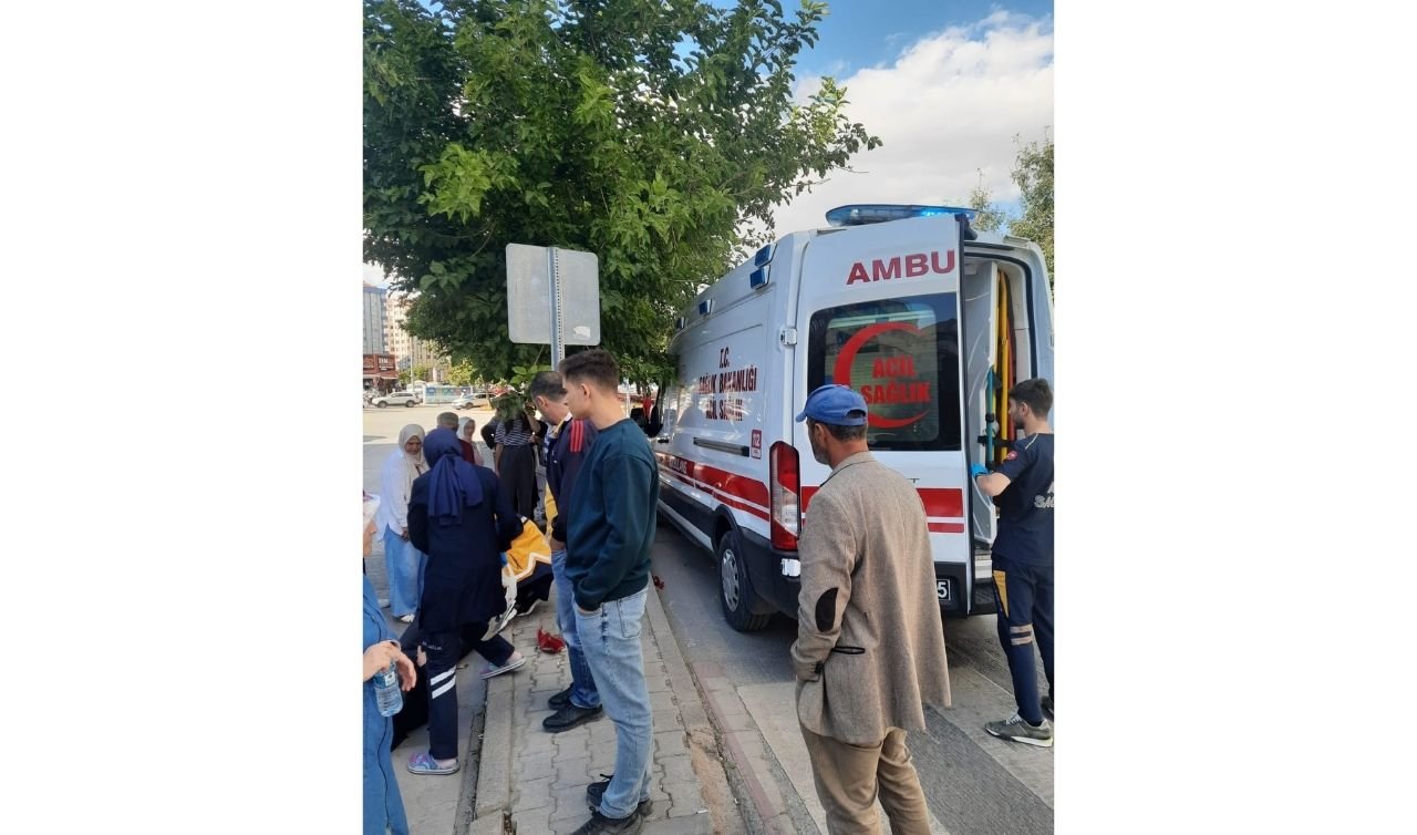 Konya’da feci kaza: Motorlu araç yayaya çarptı, 2 yaralı