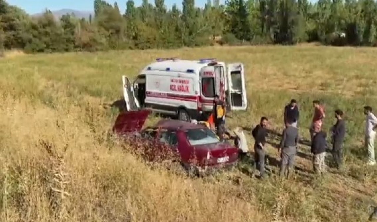 Konya’da yoldan çıkan otomobil boş araziye girdi!