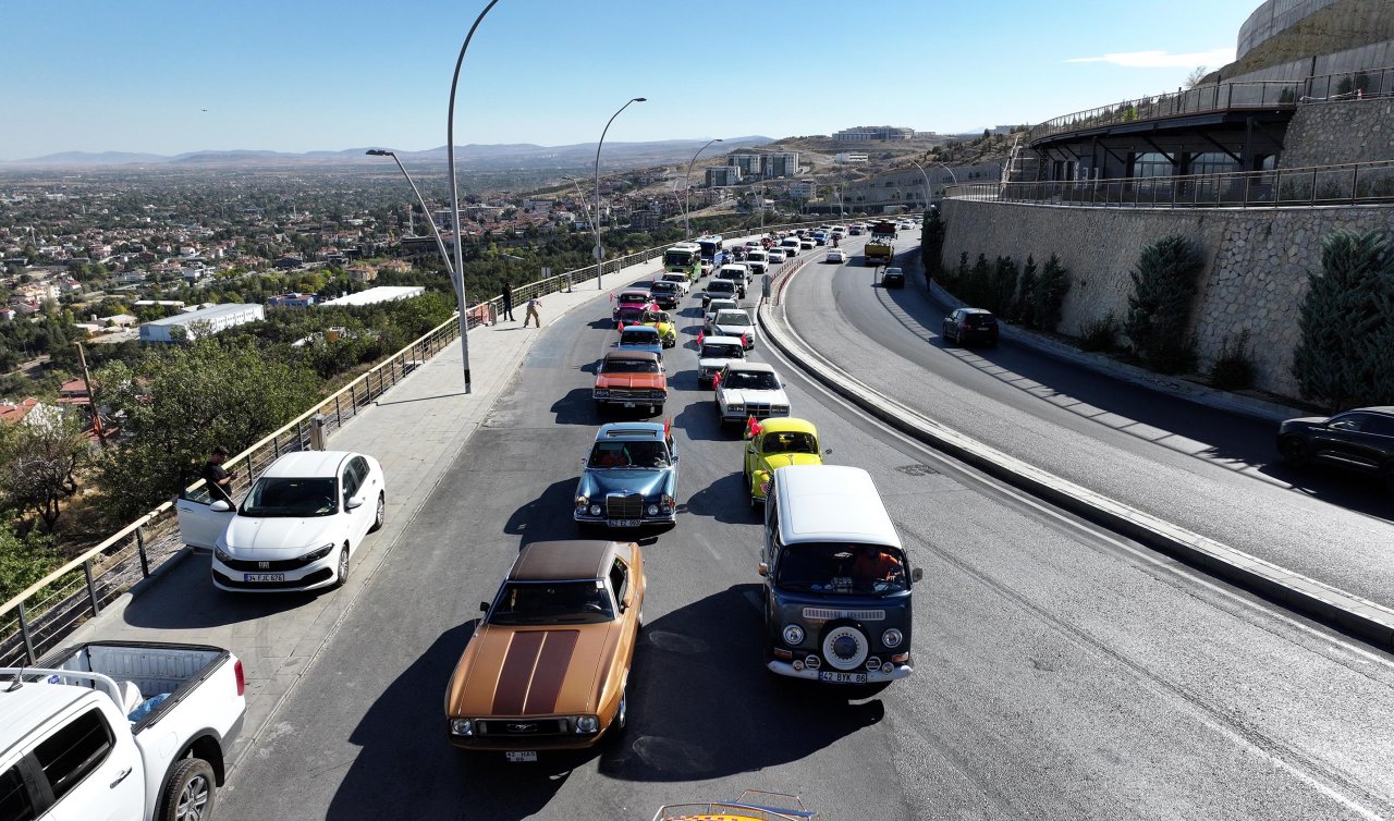 Konya’da klasik otomobilli şehir turu ve yeşilçam keyfi