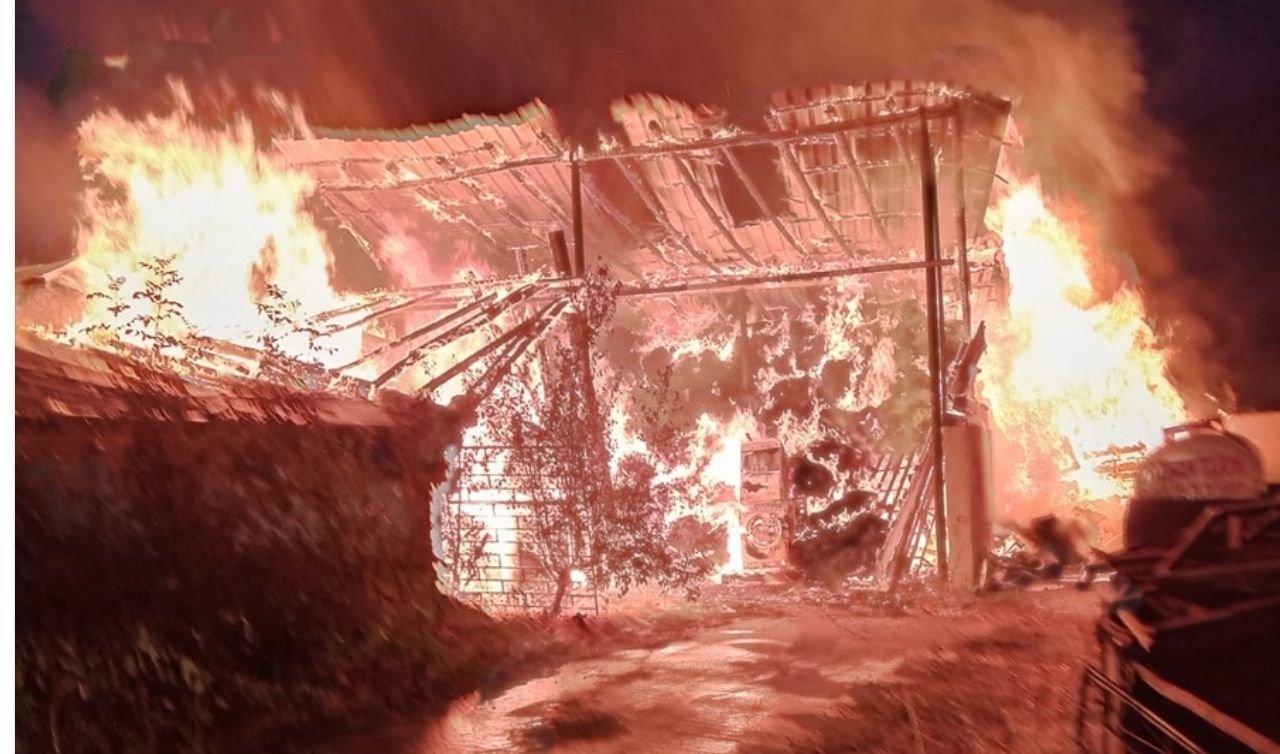 Konya’da samanlık yangını: 2 yaralı, 20 ton kayıp 