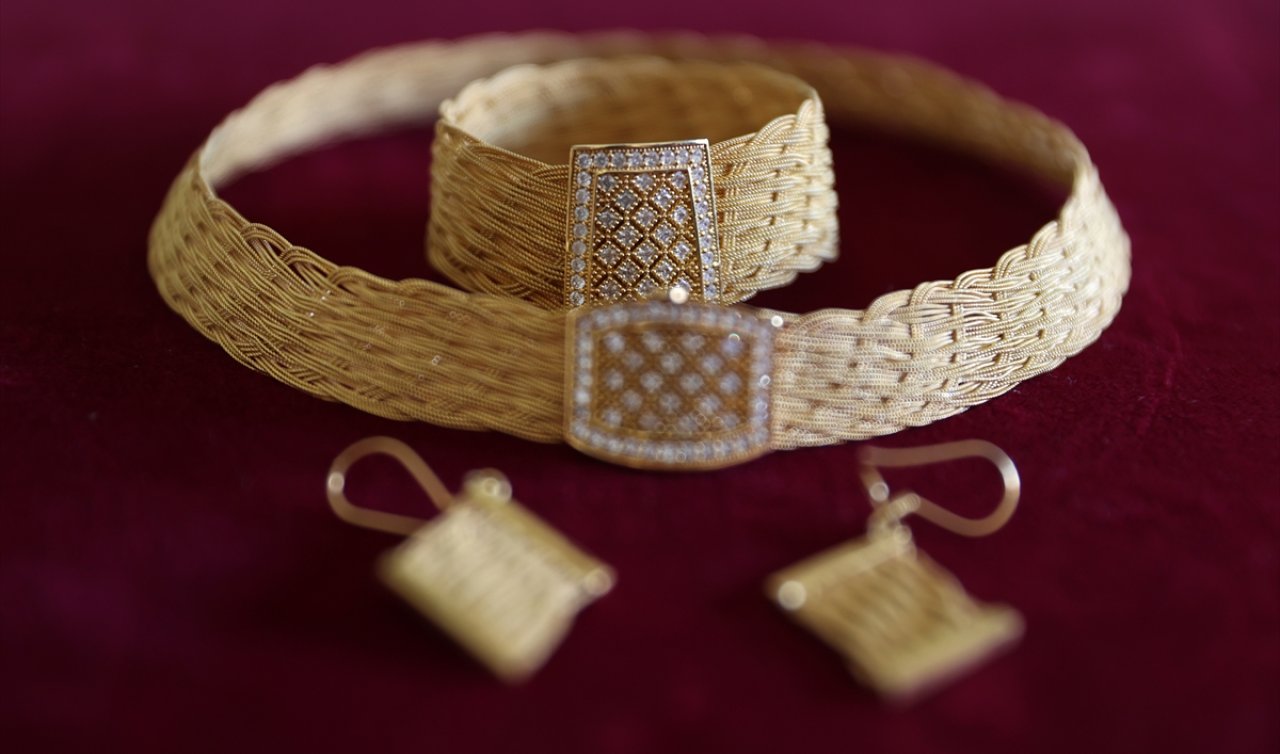  Bin ayar gümüşle sabırla işlenen Kazaziye sanatı Konya’da yaşatılıyor