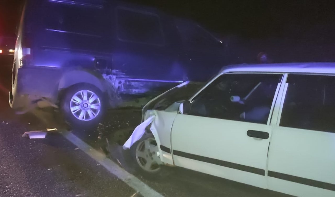 Konya’da otomobil ile minibüs çarpıştı, 2 yaralı