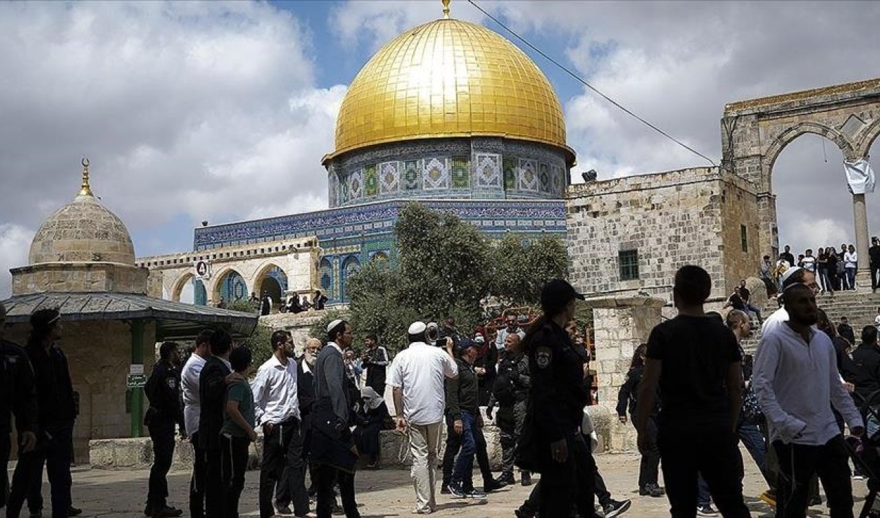 Aşırı sağcı İsrailli Bakan Ben-Gvir, Mescid-i Aksa’ya baskın düzenledi