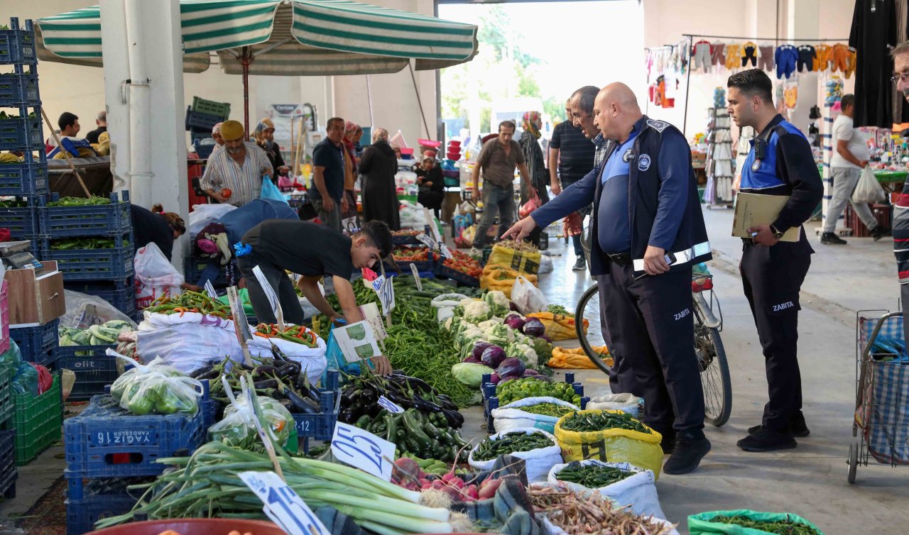  Düzenden etikete, tartıdan hijyene; Meram zabıtası, semt pazarlarını sıkı takipte