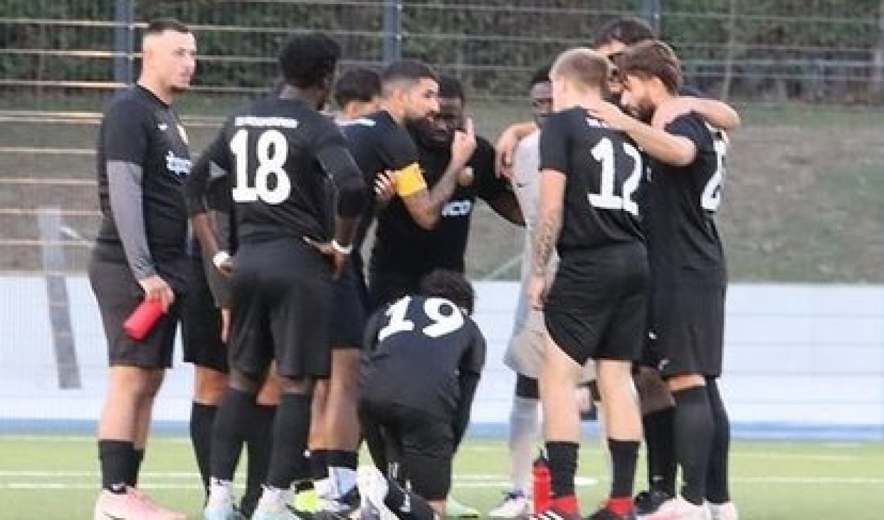 Dünya bu maçı konuşuyor: 66-0 bitti, Türk futbolcudan 17 gollük şov!