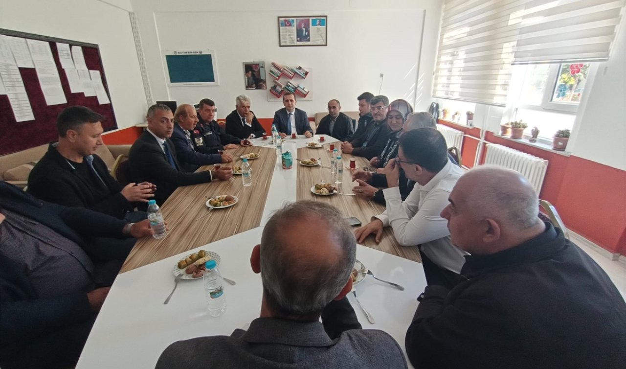 Hüyük’teki iki okulda robotik kodlama ve zeka oyunları sınıfı açıldı