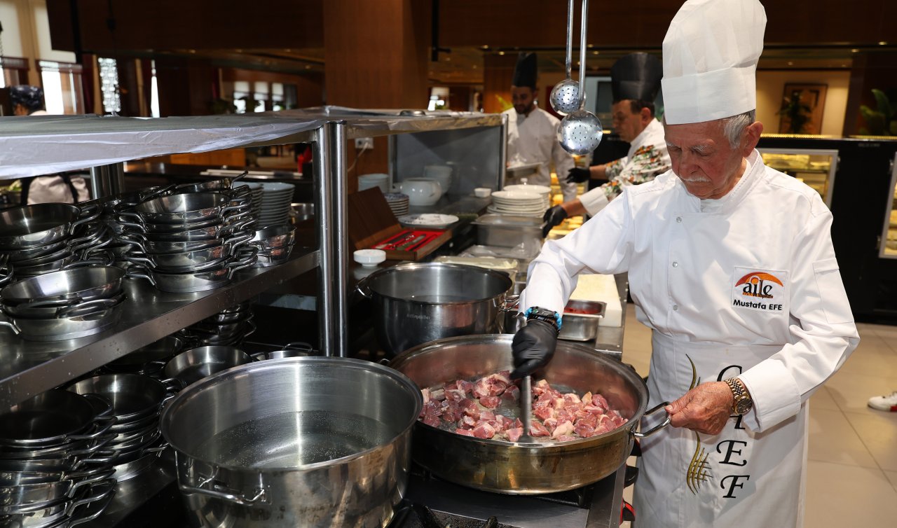  Konya’da anlamlı etkinlik: Usta Aşçı Mustafa Efe gençlerle mutfağa girdi