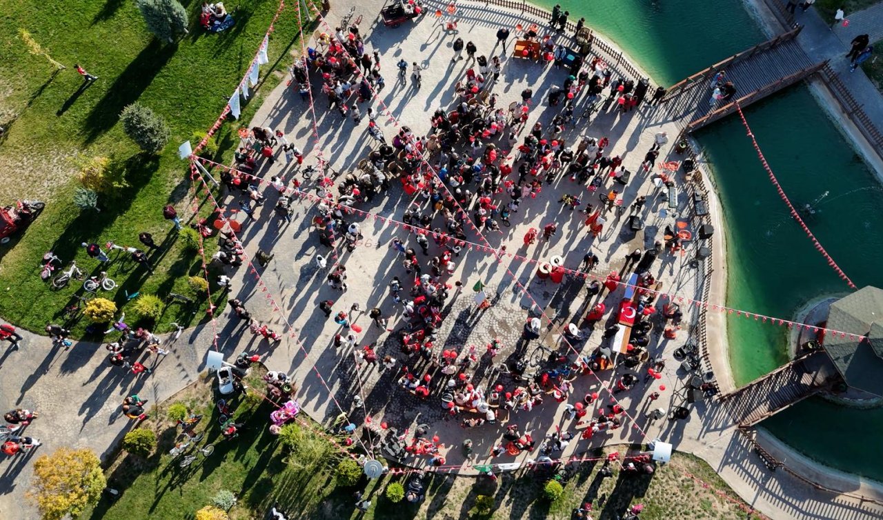  Konya’da Doğaşehir Sitesi Cumhuriyet Bayramı’nı coşkuyla kutladı! Site halkı tek yürek oldu