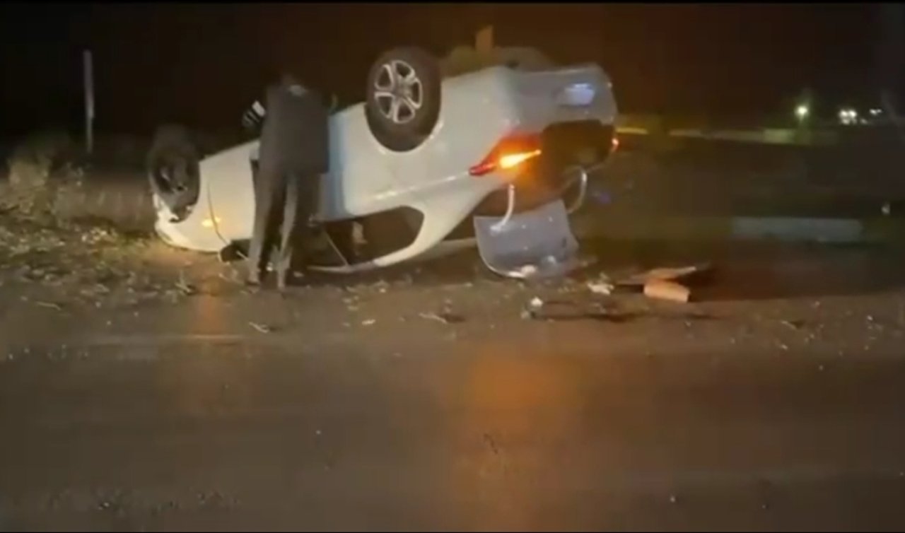 Konya’da otomobil devrildi, 3 kişi yaralandı