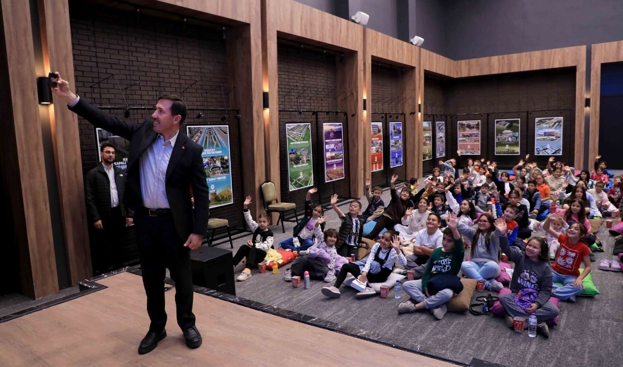 Karatay Belediyesi ara tatilde öğrencileri ücretsiz sinema etkinliğiyle buluşturdu