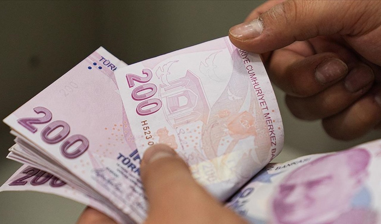 Bakanlık duyurdu: İlk kez burs ve kredi alacak öğrencilerin ödemeleri başladı