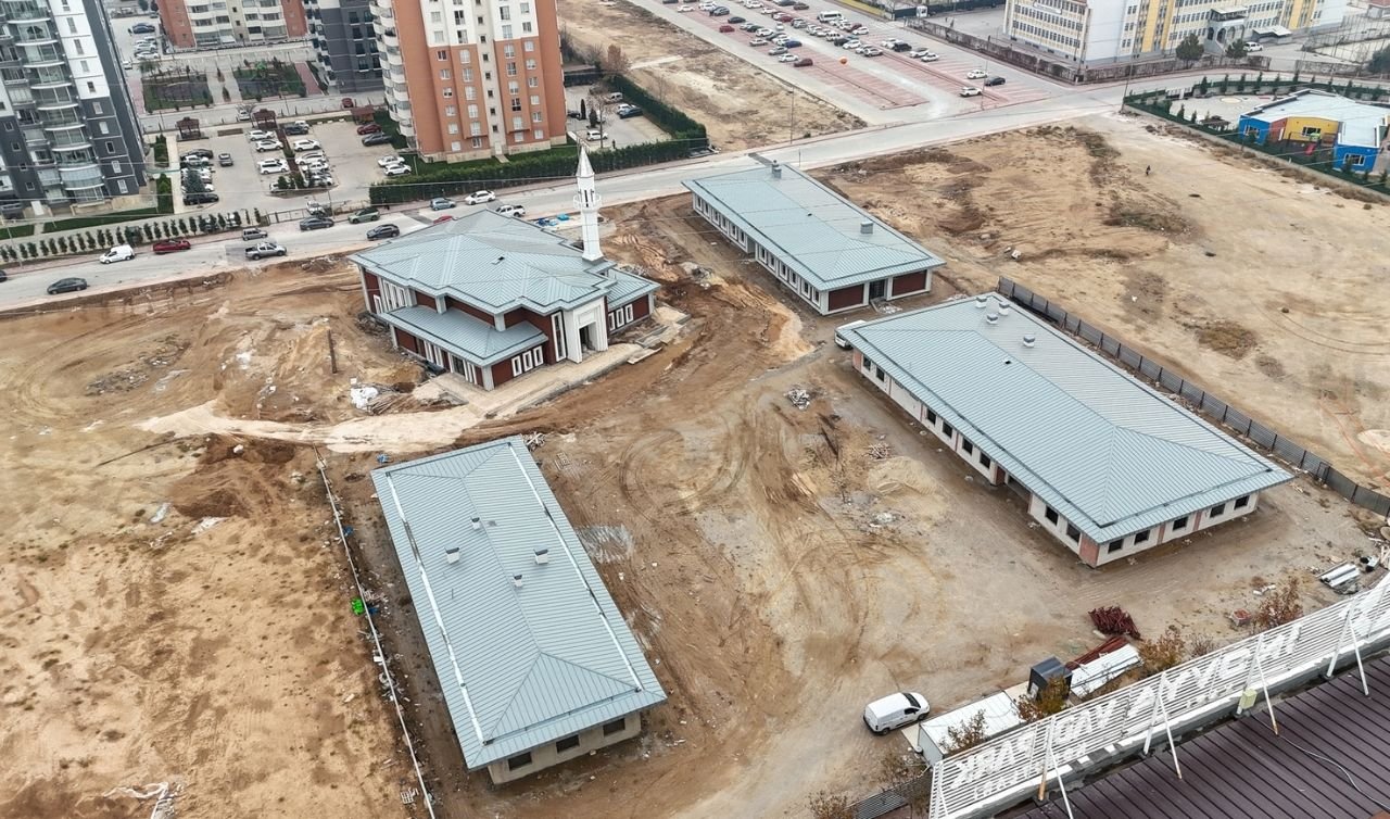 Başkan Pekyatırmacı Yazır’daki külliye inşaatını inceledi: İşte son durum!