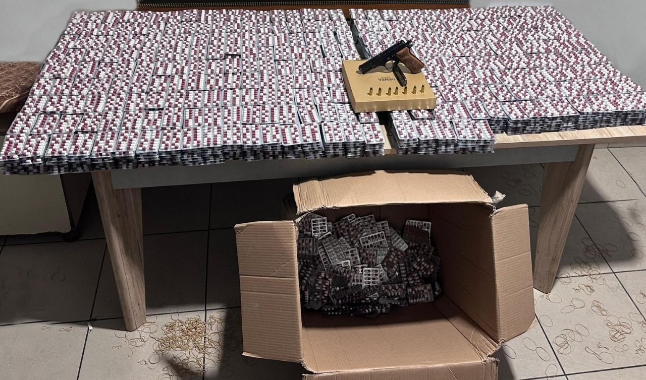 Konya’da 2 ilçede zehir tacirlerine darbe: 40 bini aşkın hap ele geçirildi