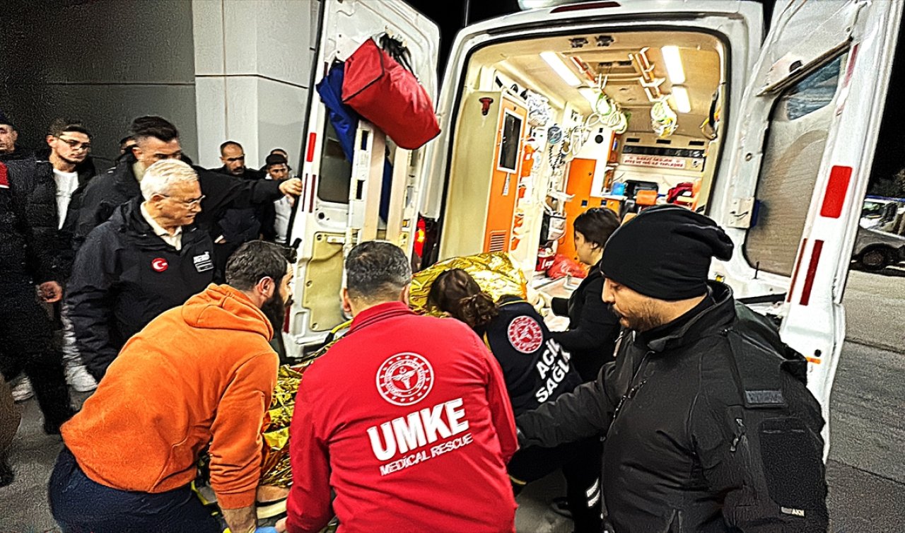 Hasan Dağı’nda mahsur kalan 2 üniversite öğrencisi askeri helikopterle kurtarıldı