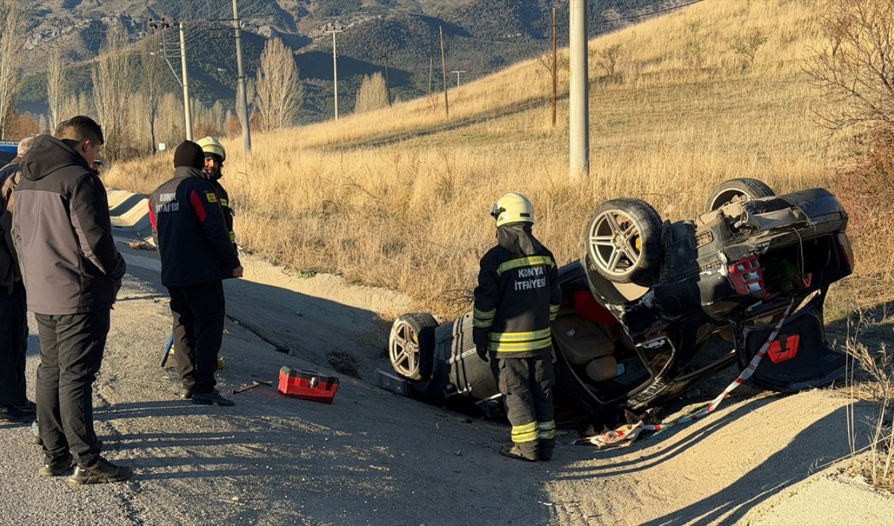 Konya’da kontrolden çıkan otomobil şarampole girdi