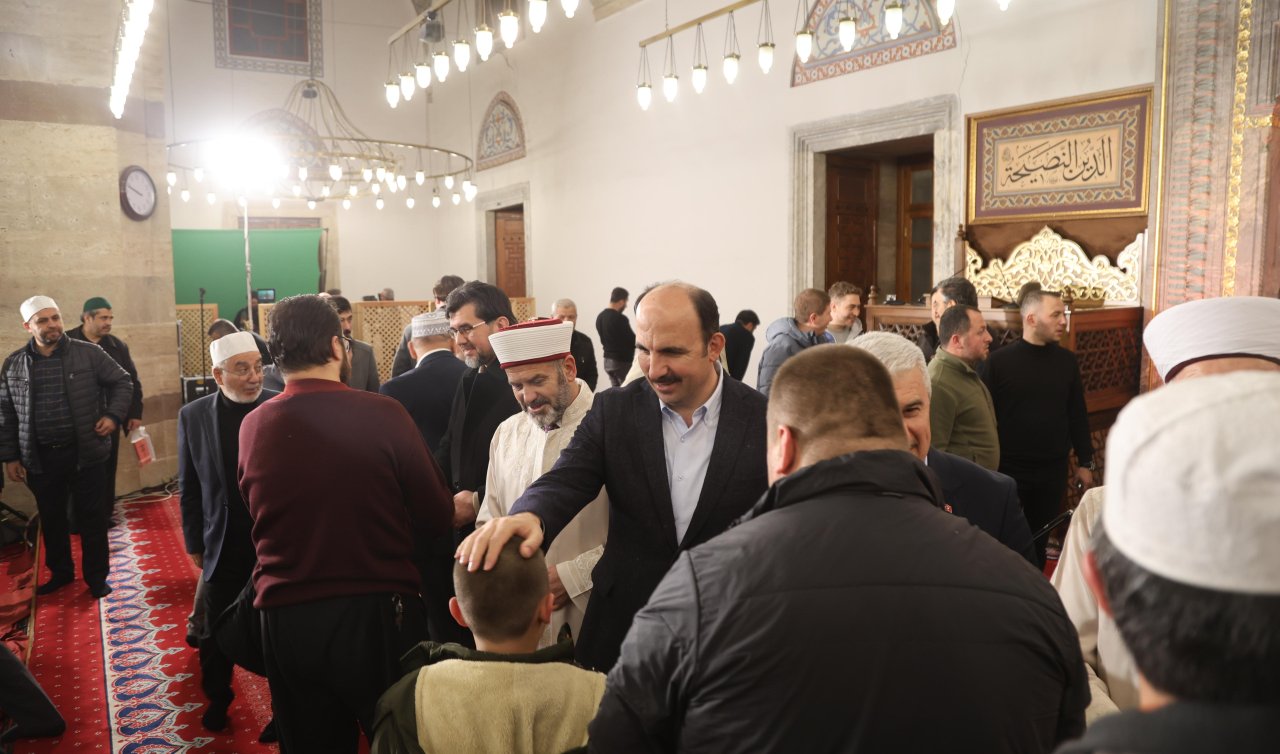 Vali Akın ve Başkan Altay Regaip Kandilinde Konyalılarla buluştu