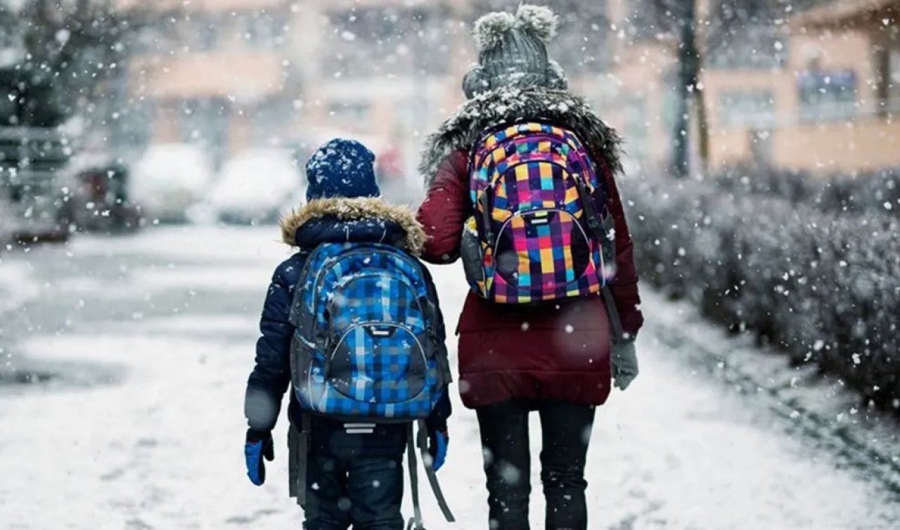 Okullar tatil mi? Konya’nın birçok ilçesinde kar nedeniyle okullar tatil!