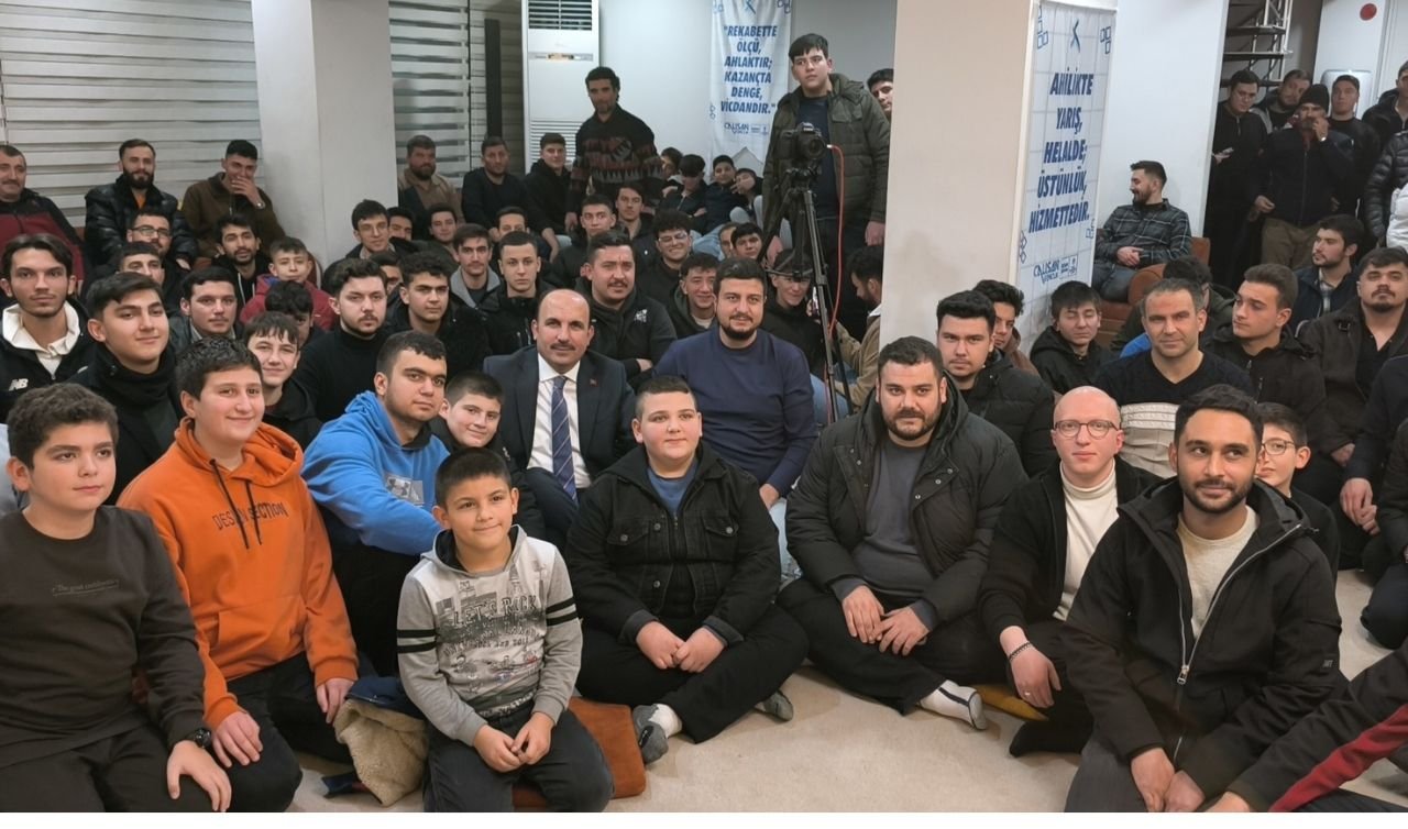 Başkan Altay: “Çalışan Gençlik Meclisi Türkiye’de marka haline gelmeye başladı”