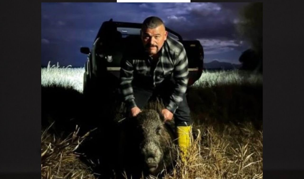 Konya’da görenleri şaşkına çeviren olay: 80 kiloluk domuzu eliyle yakaladı