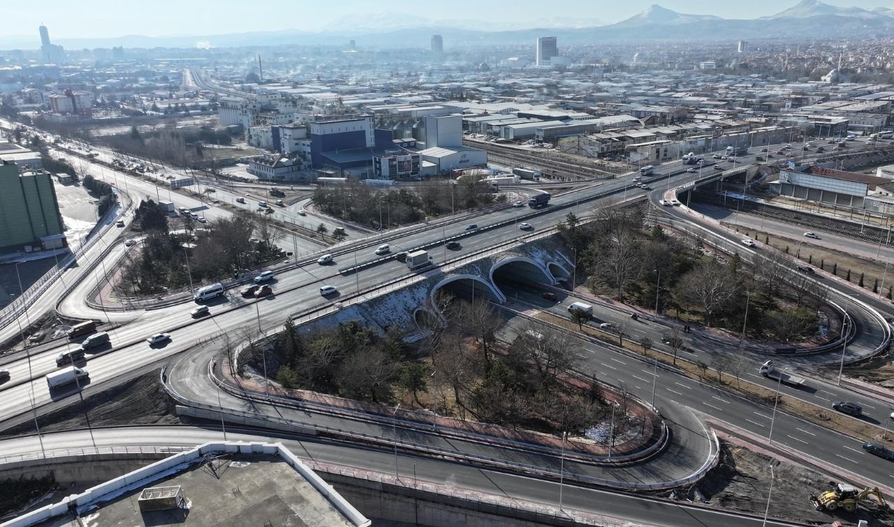 Konya trafiğinde yeni dönem: Marangozlar kavşağı tamamen açıldı