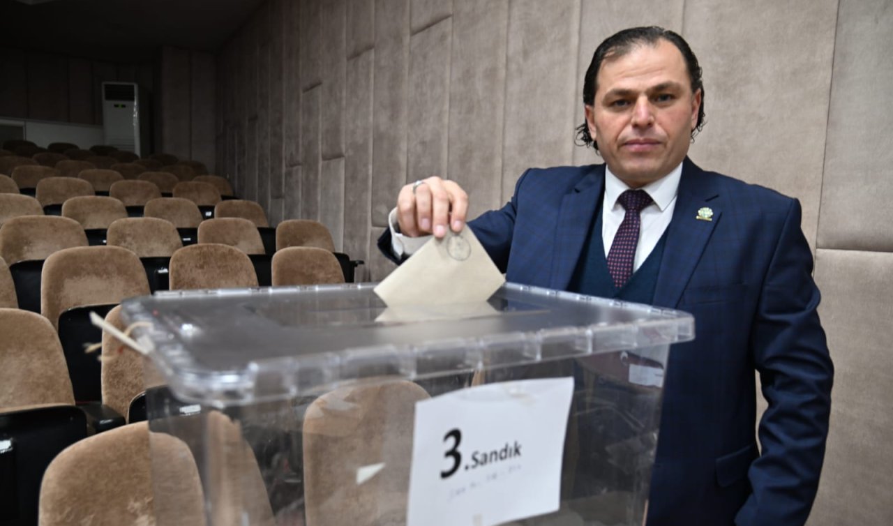 Konya Yorgancılar Çeyizciler ve Tuhafiyeciler Odası’nda Ramazan Tezel güven tazeledi