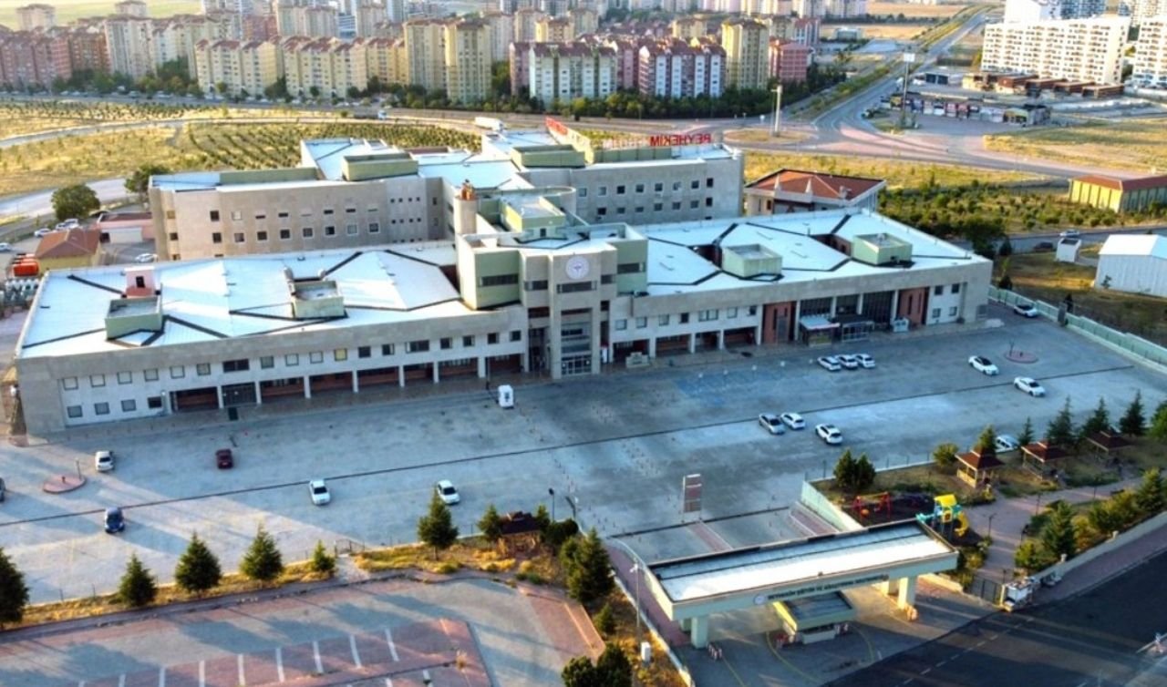 Konya Beyhekim Devlet Hastanesi’ne operasyon! 10’dan fazla gözaltı...