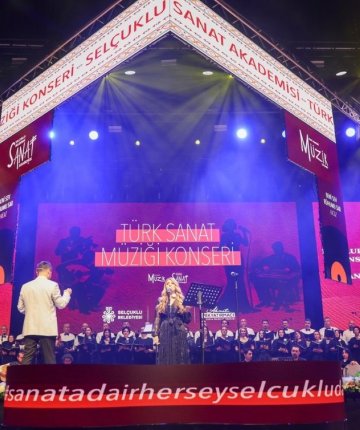 Selçuklu’da Türk Sanat Müziği rüzgârı! Salon doldu taştı