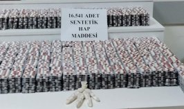  Adana’dan Konya’ya uzanan zehir hattı çökertildi: Binlerce hap yakalandı