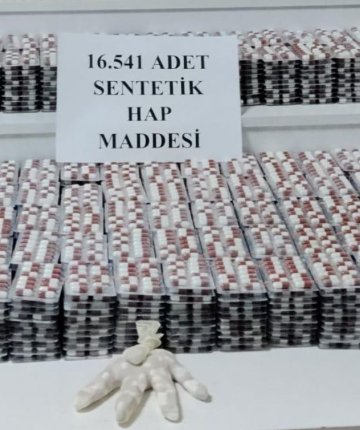  Adana’dan Konya’ya uzanan zehir hattı çökertildi: Binlerce hap yakalandı