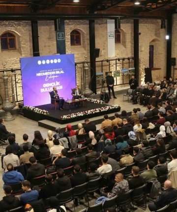 Necmettin Bilal Erdoğan Konya’da gençlerle buluştu