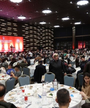 Konya’daki Şehit Aileleri, Gaziler ve Gazi Yakınları “Büyük Aile Sofrası“nda Buluştu