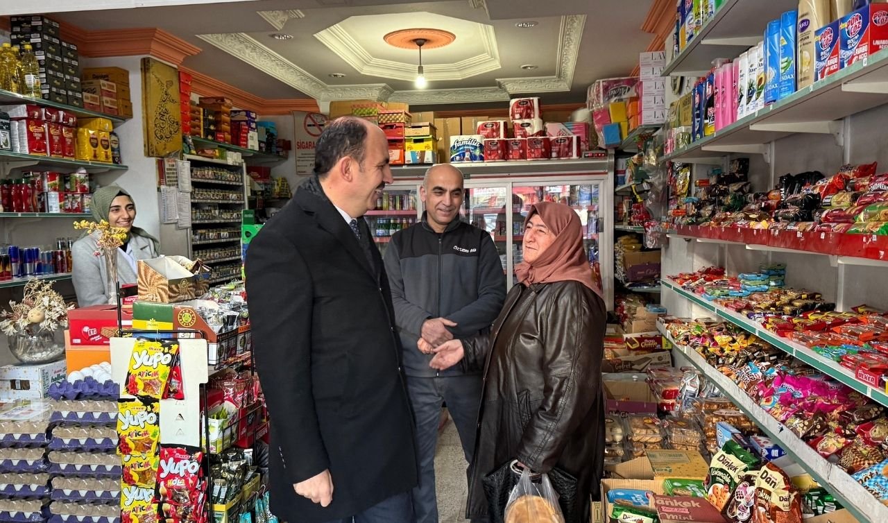 Başkan Altay Şehir merkezinde iftar öncesi esnafı ziyaret etti