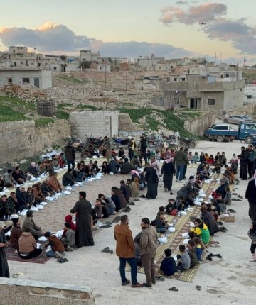 Konya Büyükşehir Suriye’nin 3 şehrinde iftar sofraları kuruyor