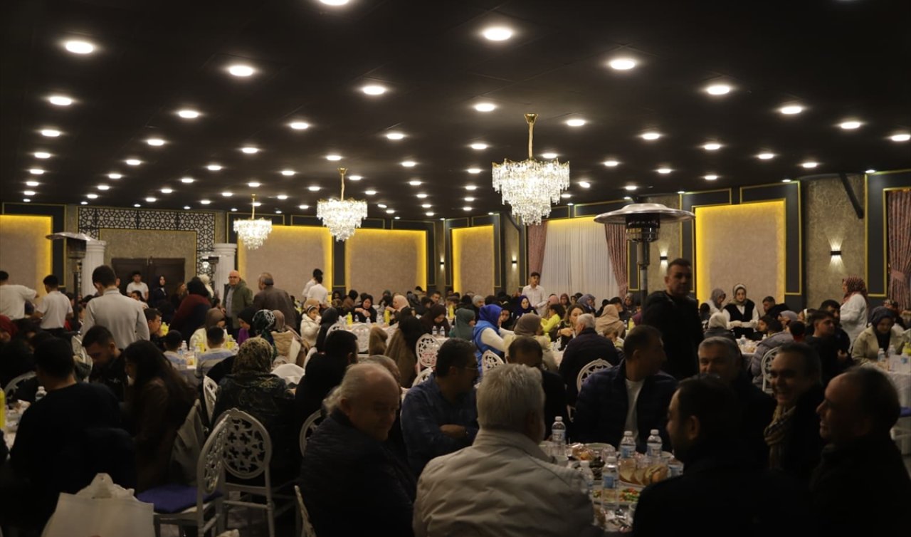 Konya’da öksüz ve yetim çocuklar iftarda buluştu