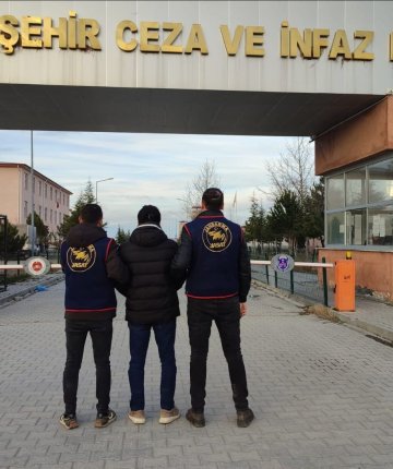 Konya’da 1 milyona yakın şahıs sorgulandı! Yüzlerce aranan isim yakalandı