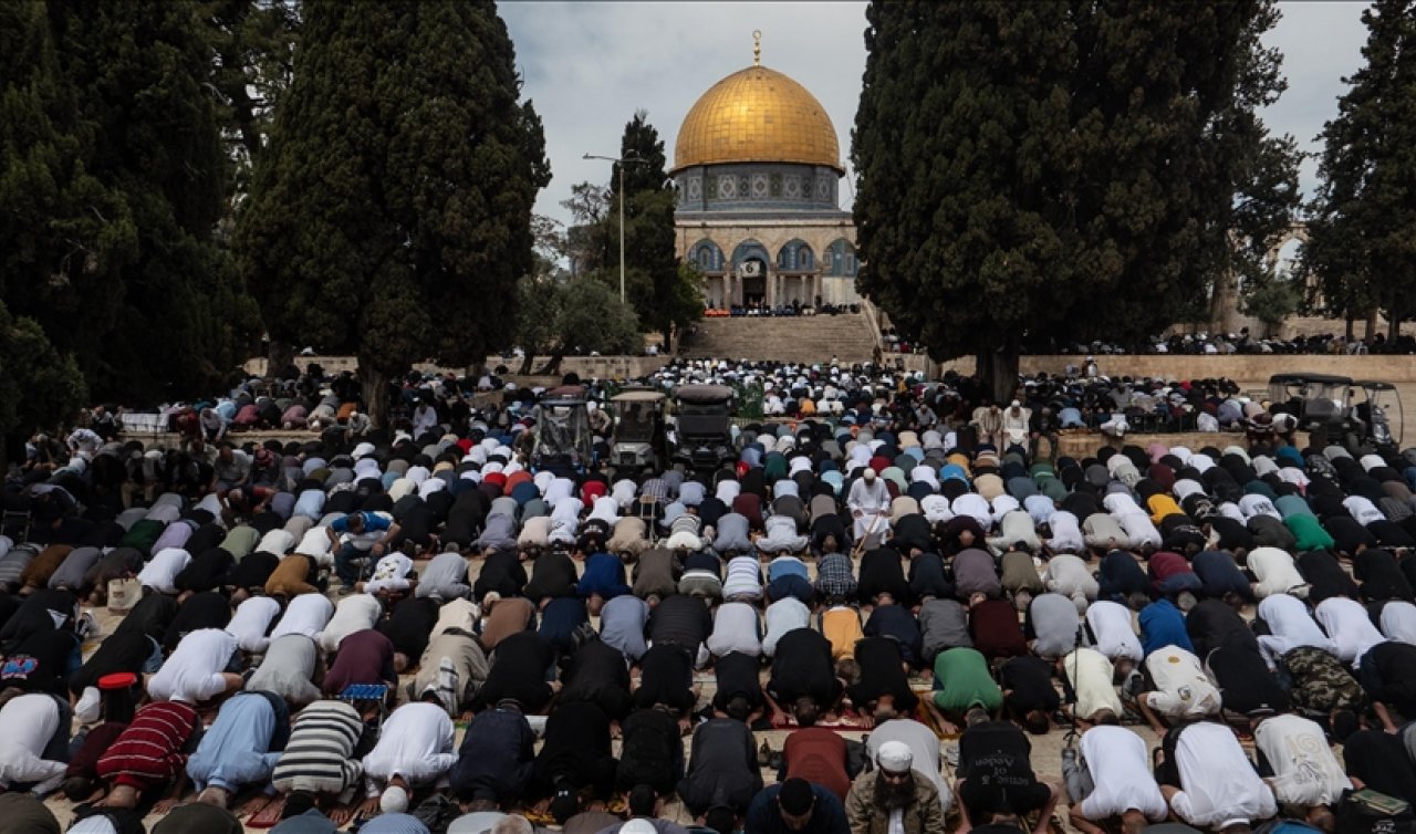 İsrail, Filistinlilerin Mescid-i Aksa’da cuma namazı kılmasına izin vermeyecek