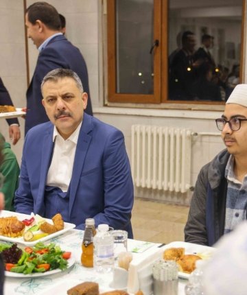 Konya’da sahur programı: Mustafa Çiftçi hatıralarını tazeledi