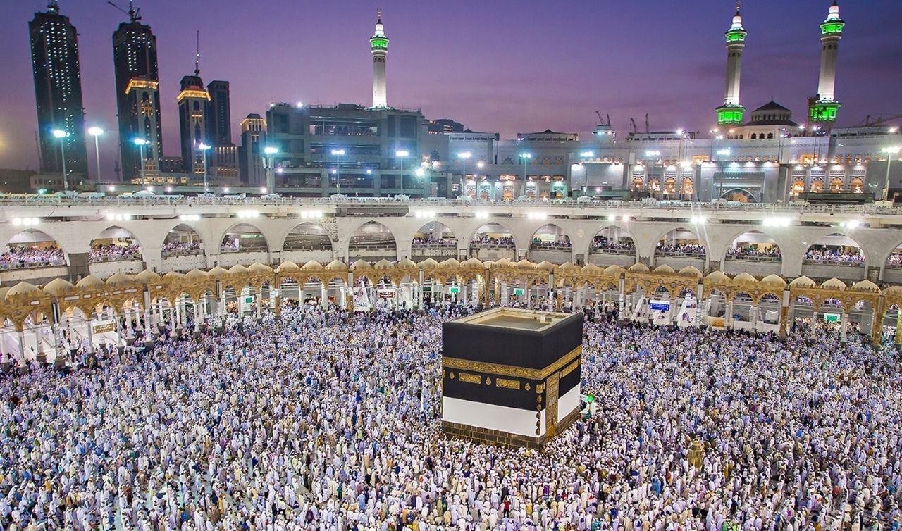 Başkan Altay duyurdu: Konya’da büyük yarışma, kazananlar aileleriyle Umreye gidecek