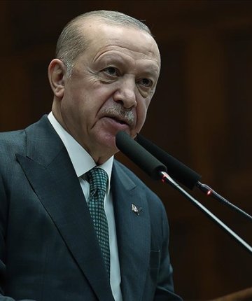 Cumhurbaşkanı Erdoğan duyurdu: Emekli maaşları ve bayram ikramiyeleri öne çekildi