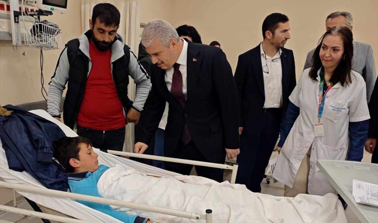 Konya’da öğrenci servisi ile belediye otobüsü çarpıştı, 26 kişi yaralandı