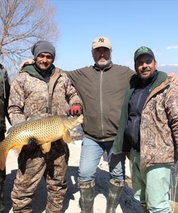 Yağışlar bolluğu getirdi: Suğla Gölü’nde günlük 1 ton balık çıktı