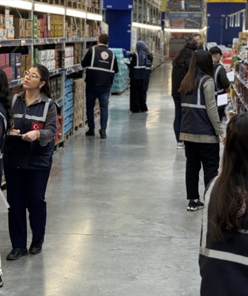 Bayram öncesi Konya’da etiket ve kasa fiyatları mercek altında