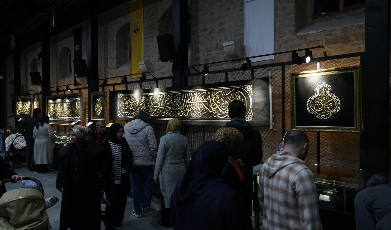 Siyer Sergisi ve Mukaddes Emanetler Sergisi Kadir Gecesin’nde doldu taştı 