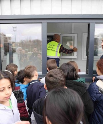 Atığı getir, kazancı götür; Meram’da atıklar dönüşüyor