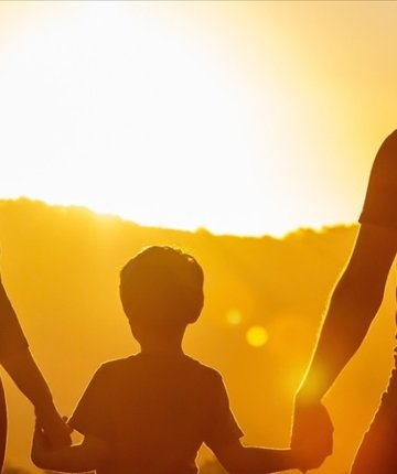 Otizmli çocuğu olan ailelere ücretsiz danışmanlık 16 ilde daha yaygınlaştırılacak