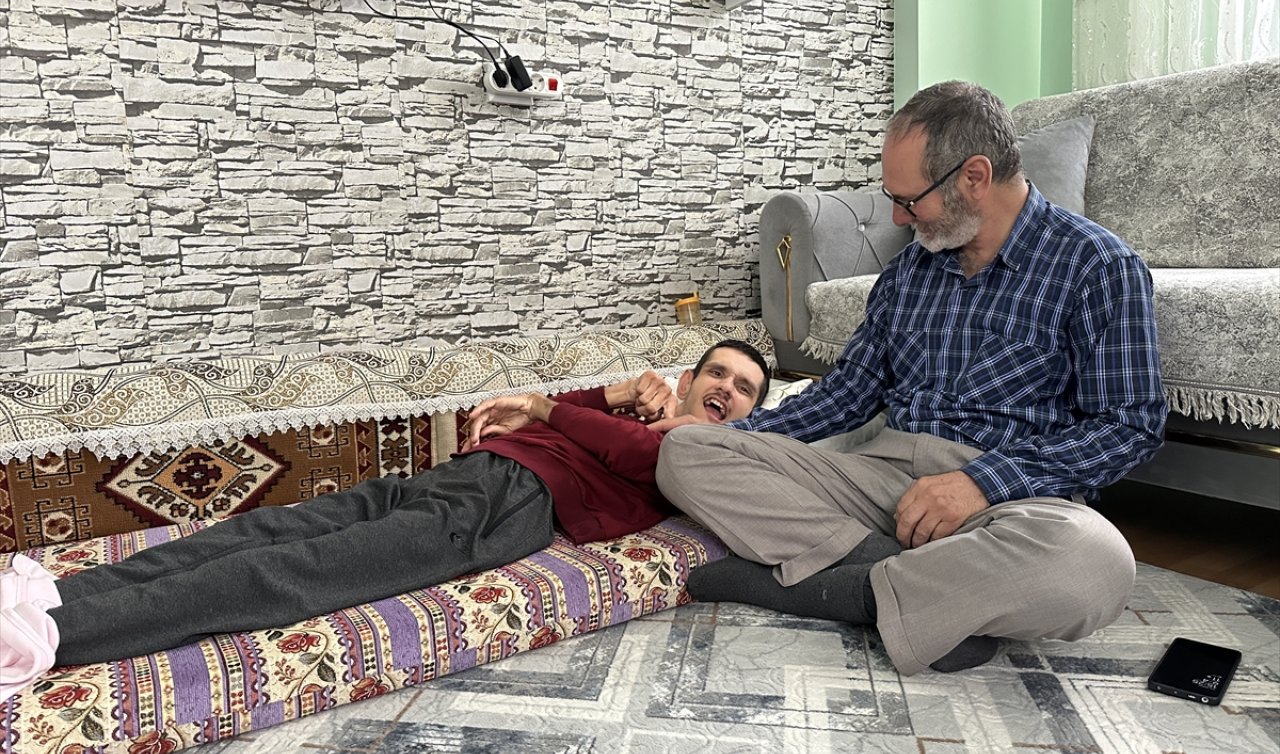 Konya’da bir babanın engelli oğlu için yaptığı aparat gündem oldu